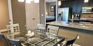 Seasonal Short-Term 2 Bedroom, 2.5 Bath Multi-Level Condo with Balcony and Patio located on Venice Island! Gallery 16