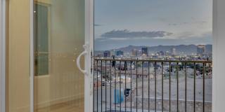 2bed/2.5bath Modern Townhomes! Gallery 105