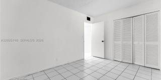 321 SW 1st Ct Gallery 23