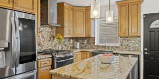 2006 ELLSWORTH Street Gallery 7