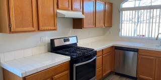 Summerlin - Single Story on Corner Lot Gallery 14