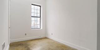 753 Lexington Ave Gallery 1