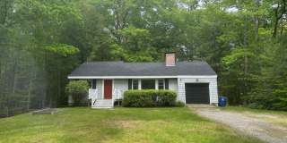 3BD/1BA Single Family Home in Westbrook - Available Now Gallery 1