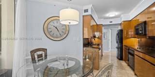18671 Collins Ave Gallery 20