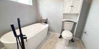 Stunning 4-Bedroom Townhome in Grays Ferry! Available NOW! Gallery 15