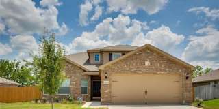 215 Silverleaf Drive Gallery 1