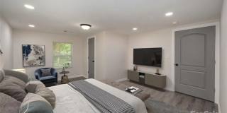 Room in 3 Bedroom Home at W Bank St Gallery 1