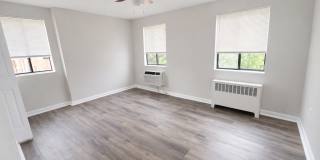 2026 Move-In Special – $500 LEASE SIGNING BONUS!! Top-Floor 2-Bedroom Condo in Southwest DC – Remodeled & Move-In Ready!! Gallery 7