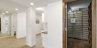 Beautiful 5 bed/4 bath + Den in Desirable Paradise Valley Gallery 14
