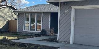 Great house with backyard Gallery 1
