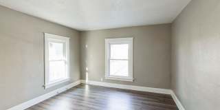 Charming 4BR House in Toledo Gallery 12