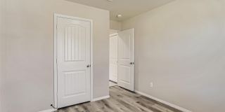 503 Hawthorn Drive Gallery 11
