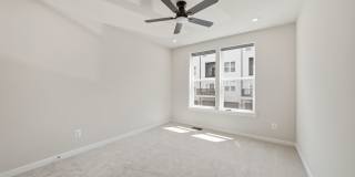 Modern 2BR/2.5BA Townhome in Ashburn Gallery 22