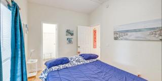 716 21st St Gallery 15