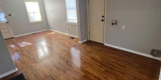 Beautiful House in quite neighborhood Gallery 5