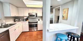 Fully furnished 2-Bedroom, 2-Bath Lakefront Cottage in Sandestin Resort available for Long Term Rental Gallery 6