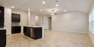 Upgraded Single Story Home in Lago Vista - 4 bedroom Gallery 9