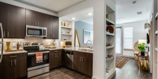 The Canal Gallery 12