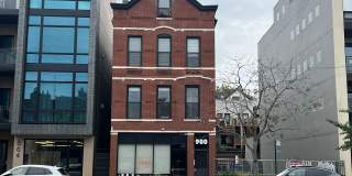 900 North Ashland Avenue Gallery 1