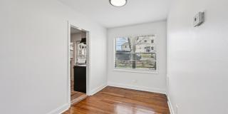 Manhattan Gallery 3