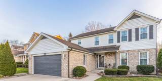 Fully Furnished 4 Bedroom 2.5 bathroom home in Bloomingdale Gallery 1