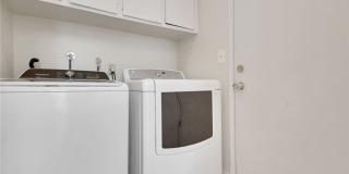 1460 Forest Glen Gallery 13