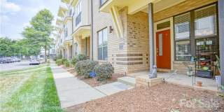 Room in 3 Bedroom Townhome at Steel Yard Ct Gallery 14