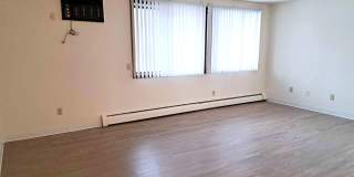 Corinthian Gallery 34