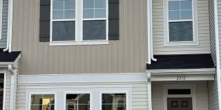 Room in 3 Bedroom Home at Kasota Ln Gallery 1