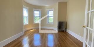 Charming 4 Bedroom Gallery 4