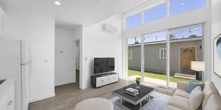 572 N Cambridge St Gallery 6