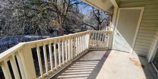 Gated Condo Off of Oltorf with Extra Large Private Balcony Gated Condo Off of Oltorf with Extra Large Private Balcony Gallery 11
