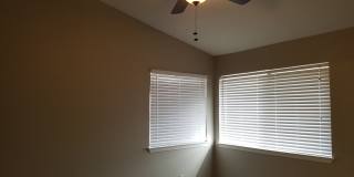 Adorable 2 bedroom townhome style Condo Gallery 15