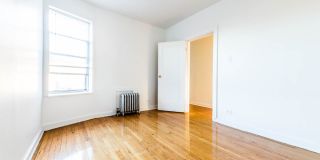 8200-04 S Ingleside Ave Gallery 6