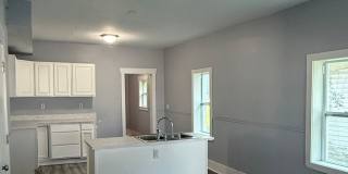 $1725Mth-Spacious 3 BDRM home Gallery 13
