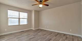 Amazing 2 Bed - 2.5 Bath Townhome in West Haven! Available NOW! Gallery 1