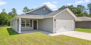 3192 Maple St Available in October Gallery 1