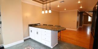 484 Walnut St Gallery 11