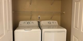 Southern Edge Condo - Close to Campus Gallery 18