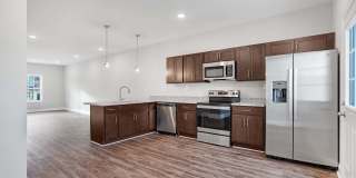 LIMITED-TIME OFFER: Lease today for $1,450/month with a $500 Security Deposit with Approved Credit! Gallery 15