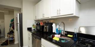 730 Roscoe Gallery 5