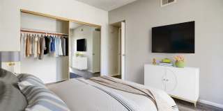 Las Brisas Apartments Gallery 7
