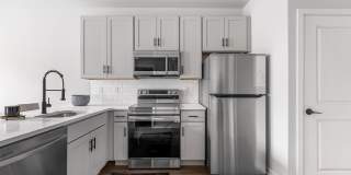 5542-44 Ridge Avenue Gallery 4