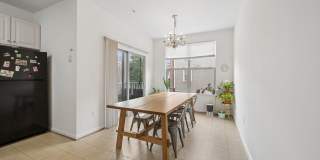 10 EXETER Street Gallery 22