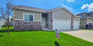 Rent Special !!! 4-Bedroom Ranch in Clive with a Finished Basement & 3-Car Garage! Gallery 29