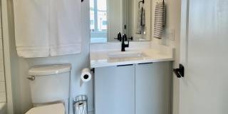 629 N Queen Street Gallery 33