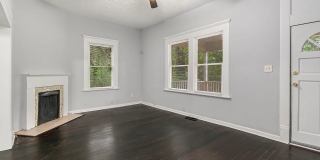 Spacious 3bd/2ba in Capitol View w/ Huge Fenced-In Backyard! Gallery 5