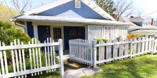 Charming 2BR/1BA Arnette Avenue Bungalow! #WhitePicketFenceLife Gallery 1
