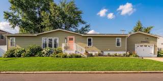 616 Newport Avenue Gallery 1