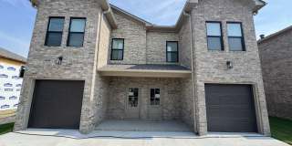 221 N Elm Street Gallery 1